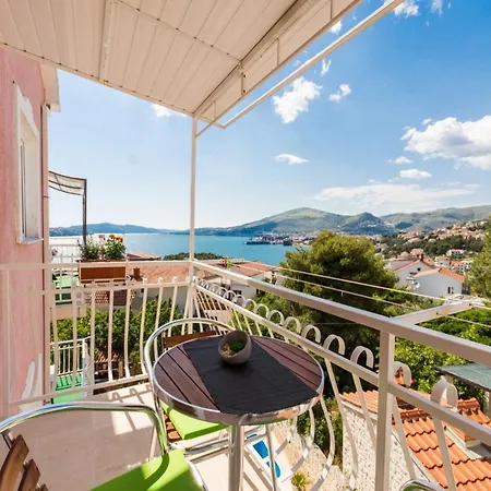 Διαμέρισμα Stil - With Balcony And Sea View 201 Τρογκίρ