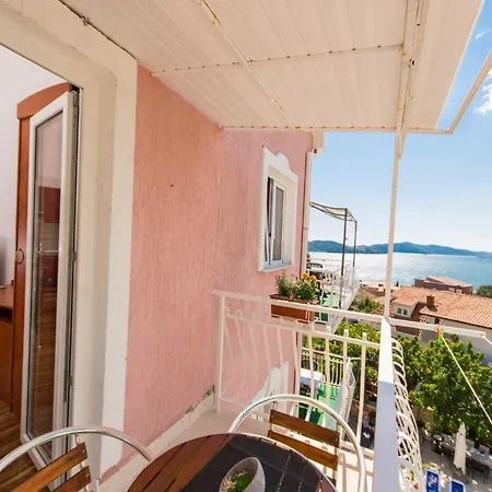 Stil - With Balcony And Sea View 201 * Τρογκίρ