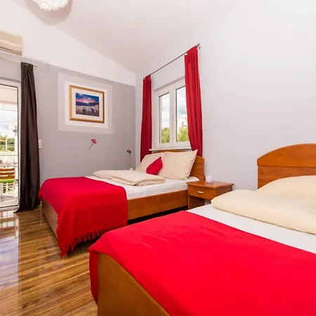 Stil - With Balcony And Sea View 201 Trogir
